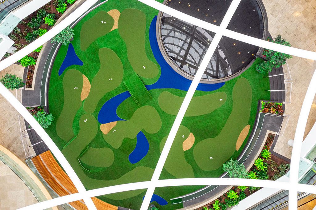 image of SYNLawn miniature golf course at Erin Mills Mississauga Ontario
